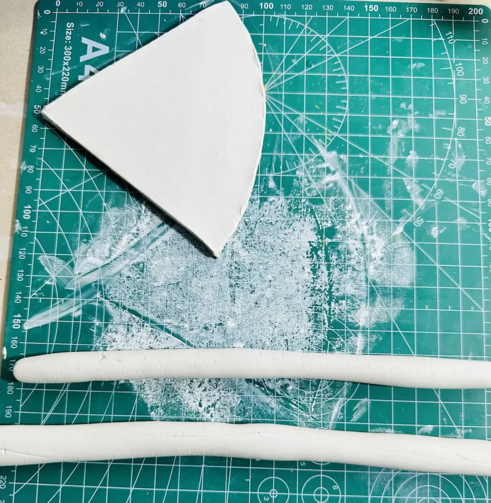 look how thick the tray rims I made