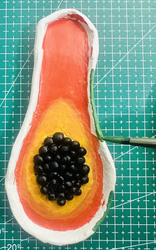 painting the papaya tray rim