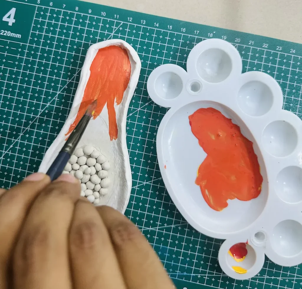 painting the tray base