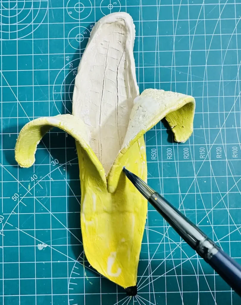 sealing banana trinket tray with gloss varnish