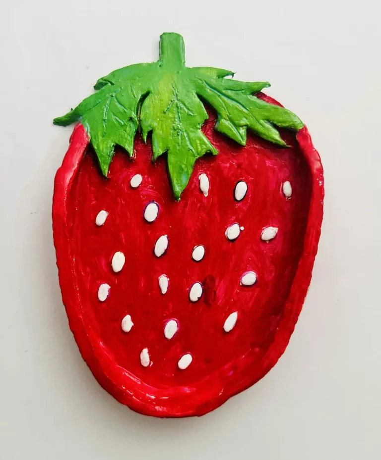 strawberry tray
