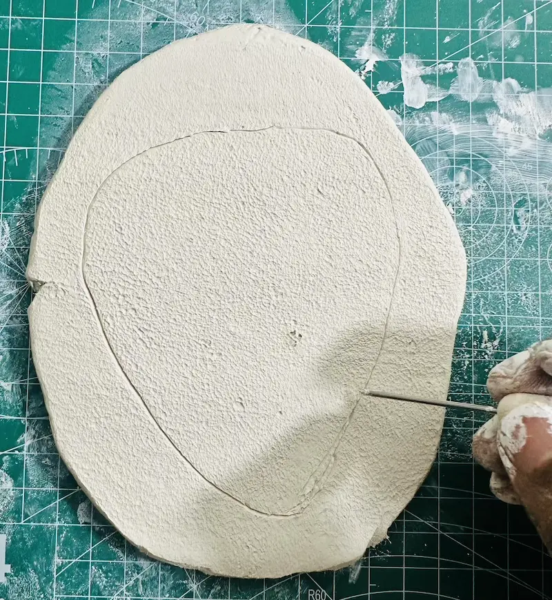 tracing the tray base