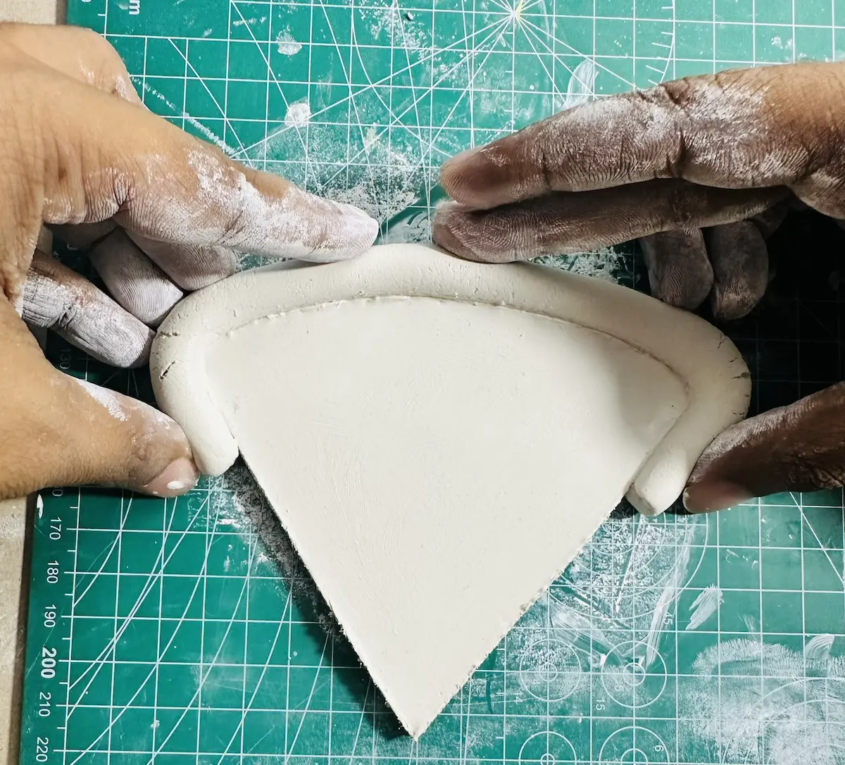 you can see cracks form when benging the thick clay slab