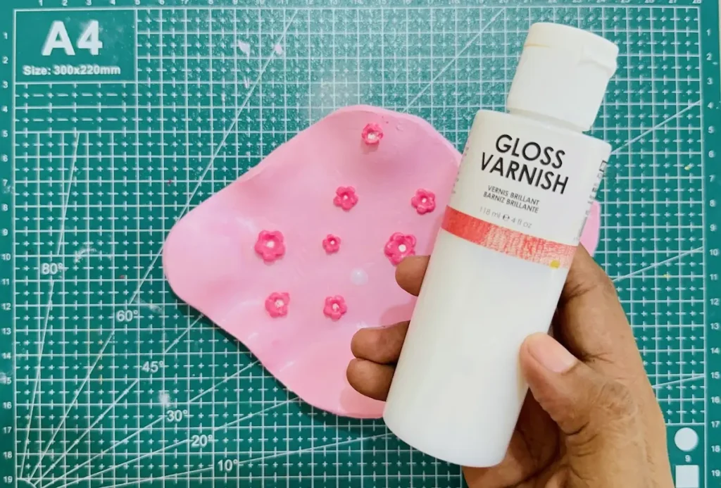 gloss varnish
