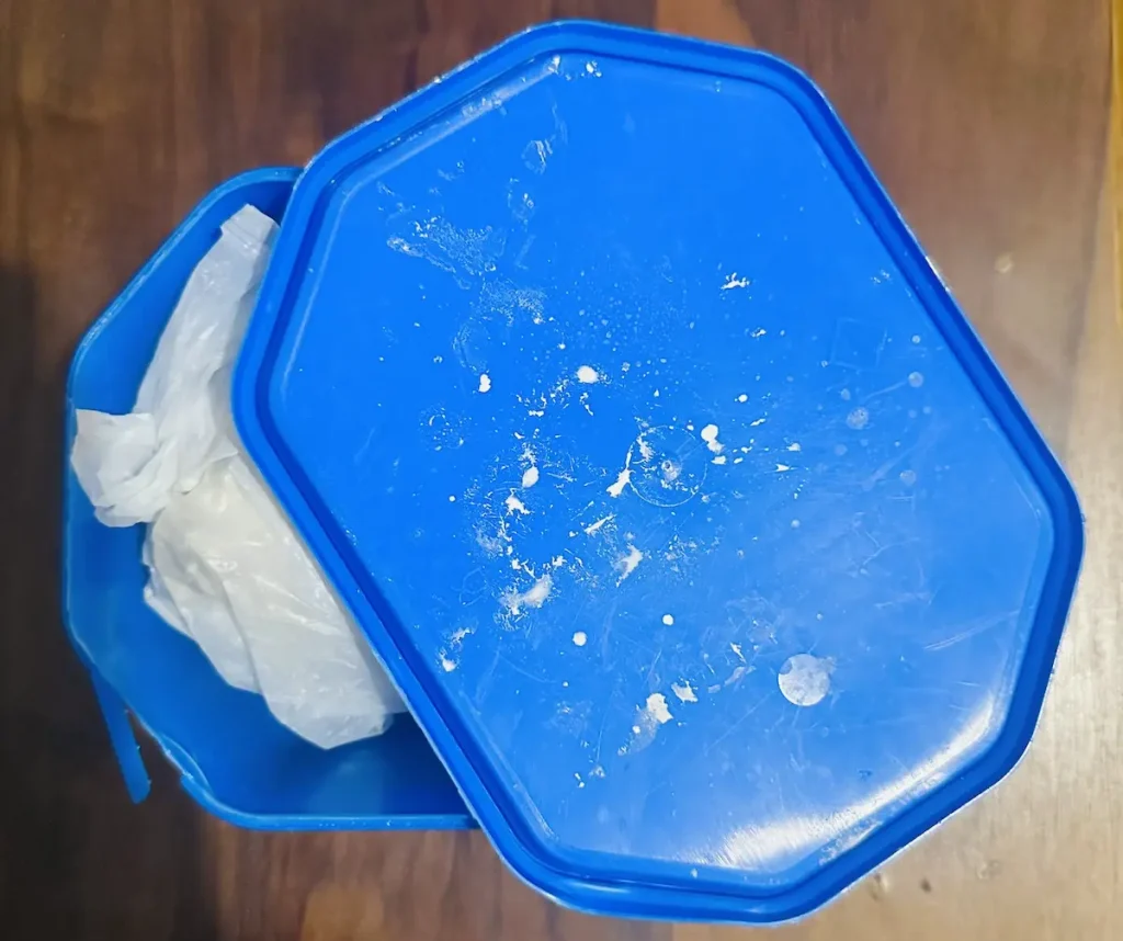 how I keep my unused air dry clay until the next project in an air seal container