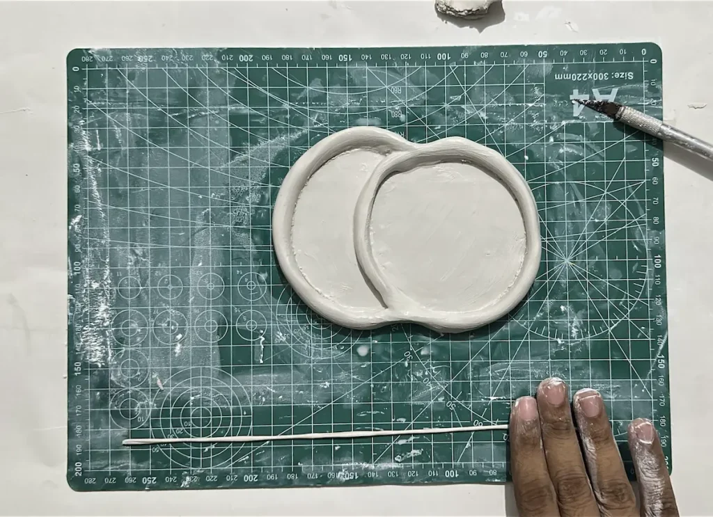 making thin clay coil