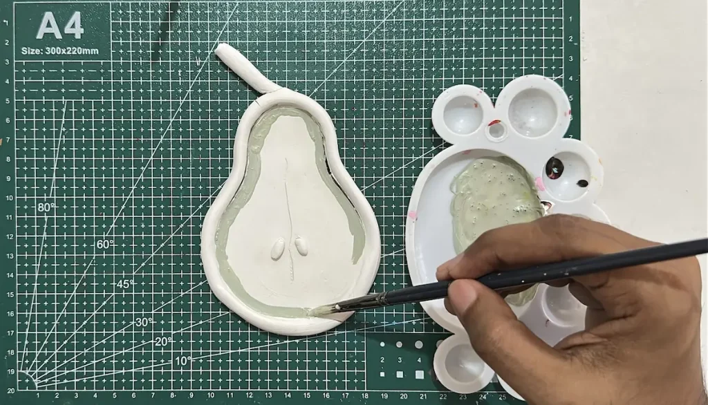 painting the tray base