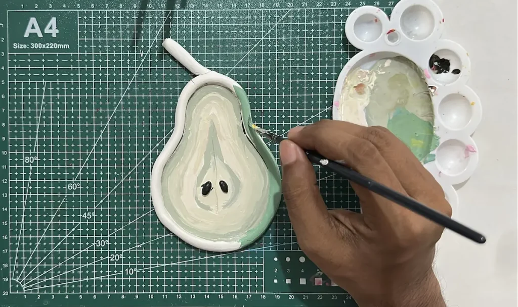 painting the tray rim