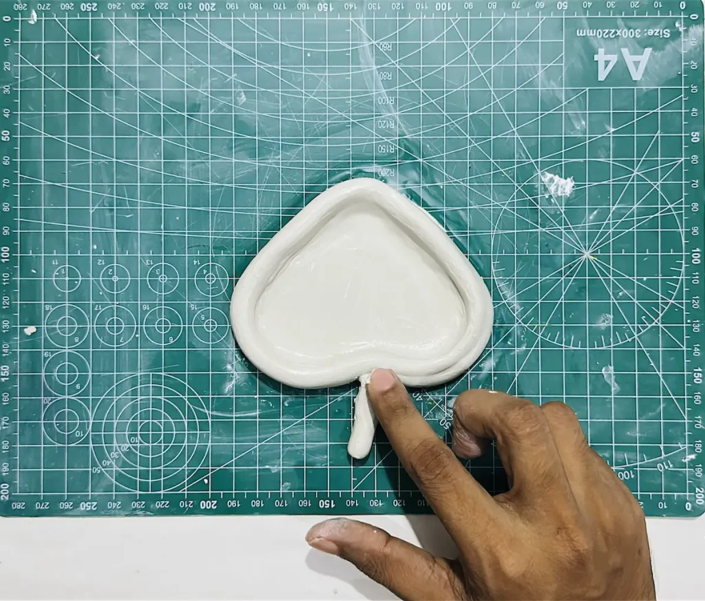 attaching the stem to the tray