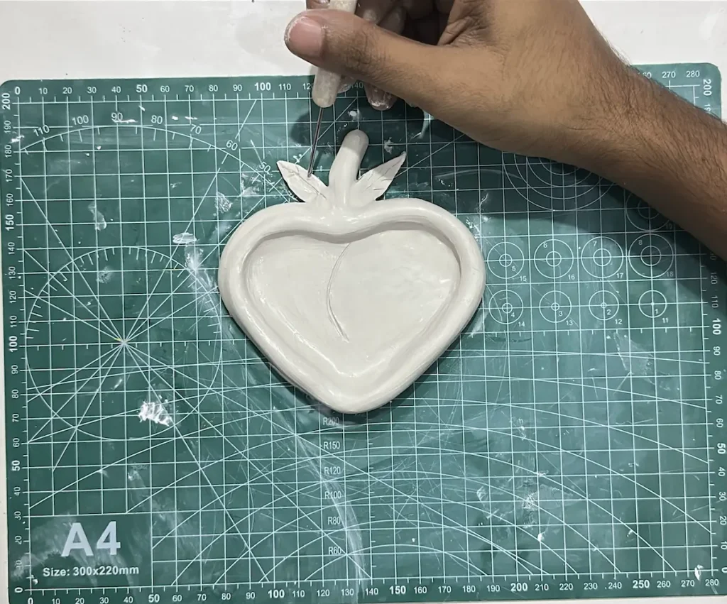 detailing the leaves