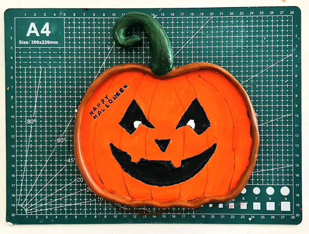 painted pumpkin tray