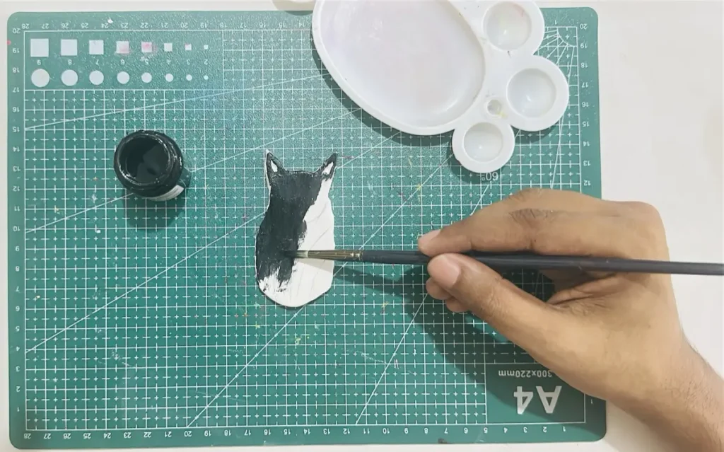 painting the halloween cat body