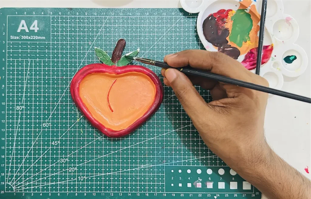 painting the leaves