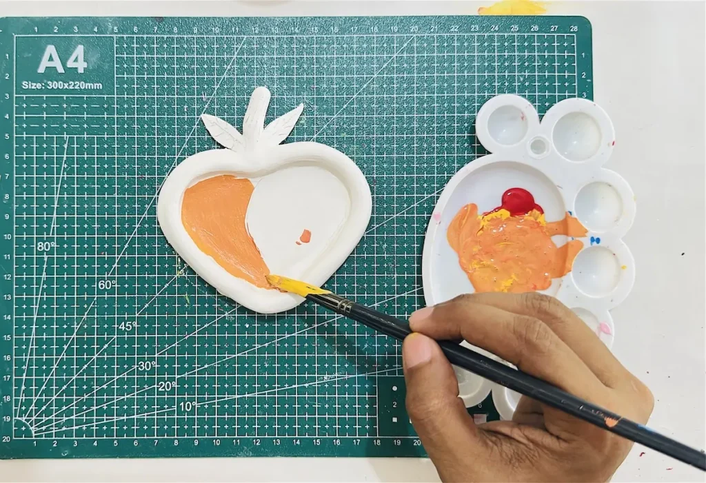painting the tray base