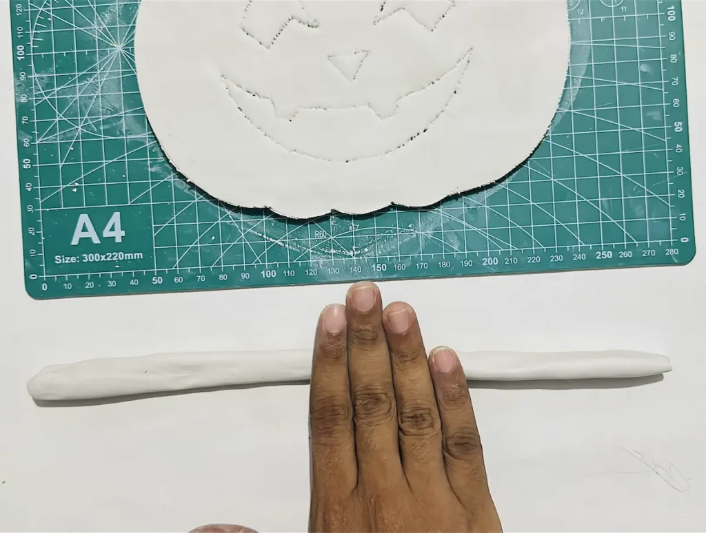 rolling the tray rim