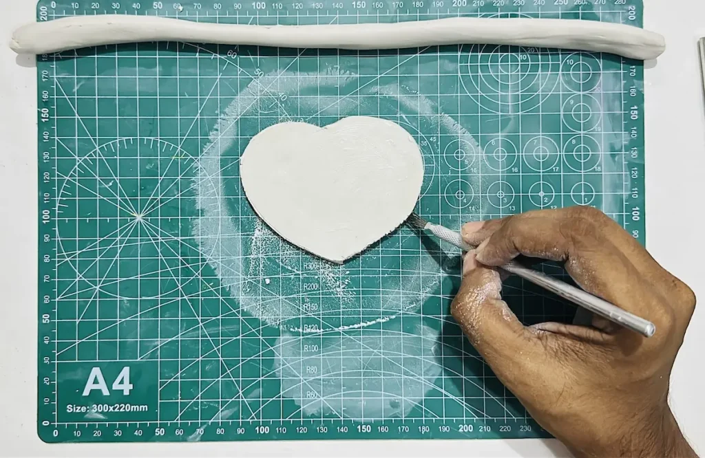 scoring around the tray base