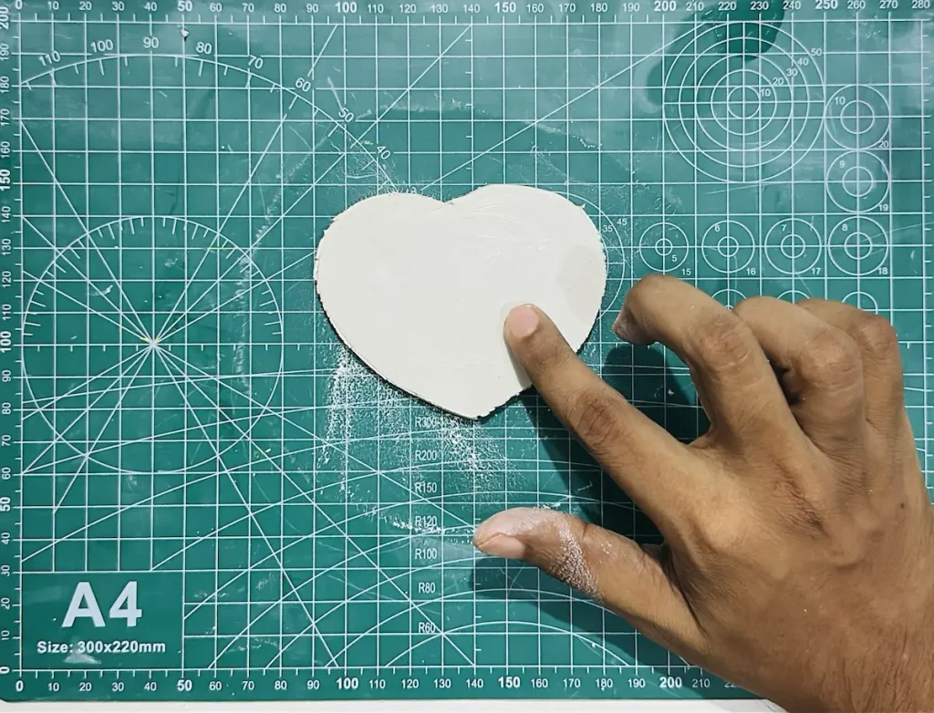 smoothing out the peach tray base